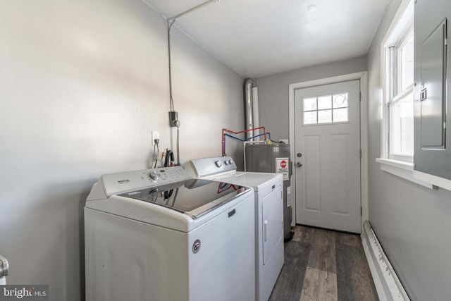 30 W MCCLURE ST, New Bloomfield, PA 17068