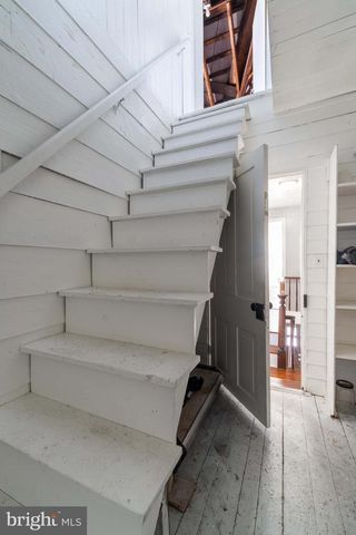 30 W MCCLURE ST, New Bloomfield, PA 17068