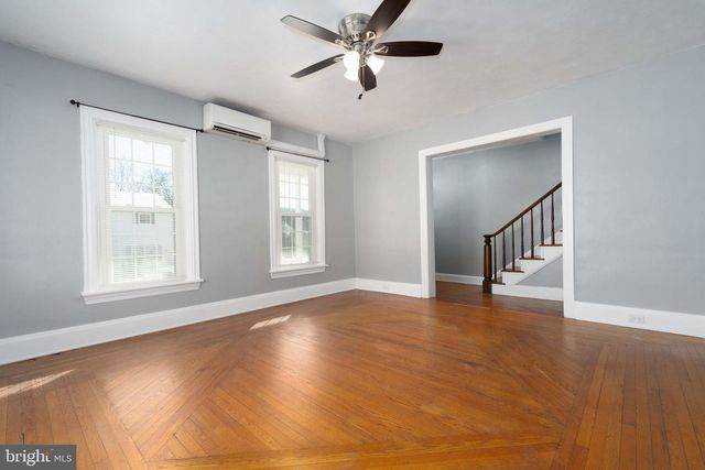 30 W MCCLURE ST, New Bloomfield, PA 17068