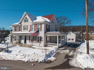 30 W MCCLURE ST, New Bloomfield, PA 17068