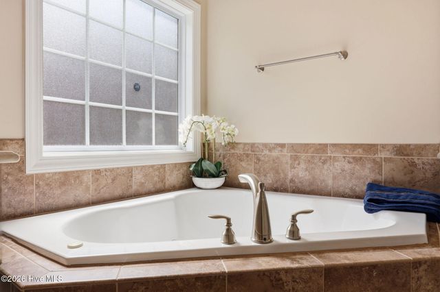 420 Becky Anne Drive, Winterville, NC 28590