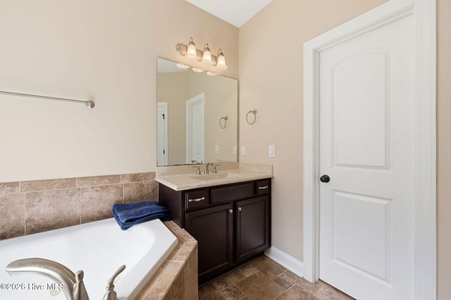 420 Becky Anne Drive, Winterville, NC 28590
