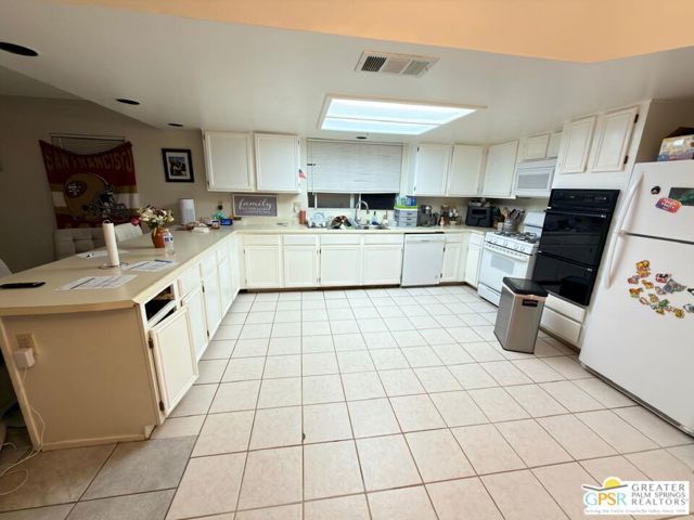 29395 Avenida La Paz, Cathedral City, CA 92234