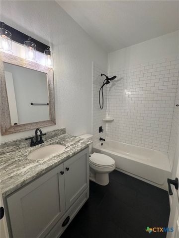 168 Navarro Crossing, Seguin, TX 78155