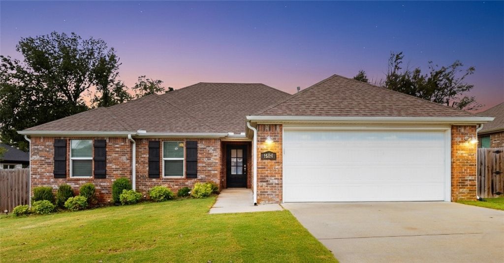 1604 11th Place, Rogers, AR 72756