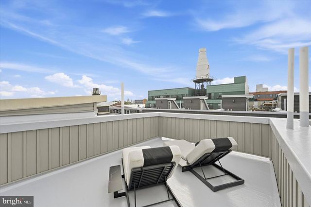 2044 E SUSQUEHANNA AVE, Philadelphia, PA 19125