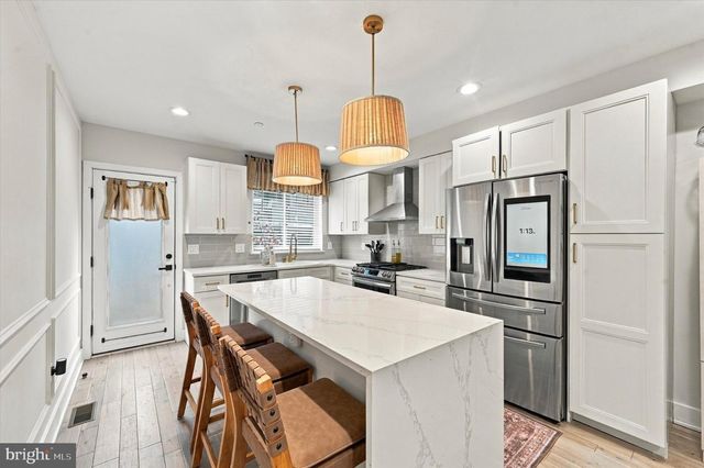 2044 E SUSQUEHANNA AVE, Philadelphia, PA 19125