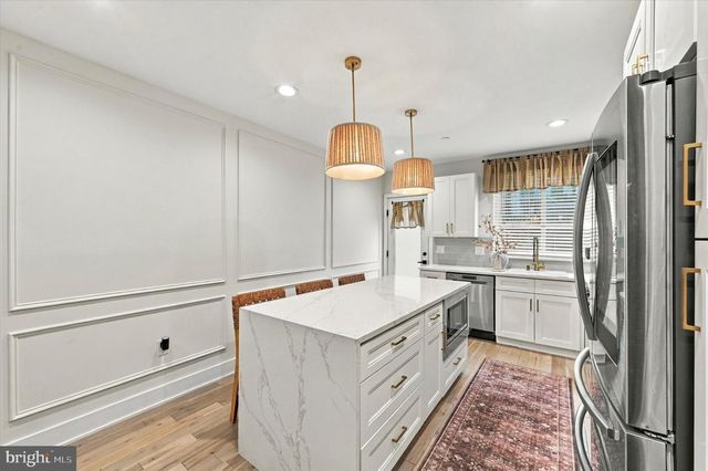 2044 E SUSQUEHANNA AVE, Philadelphia, PA 19125