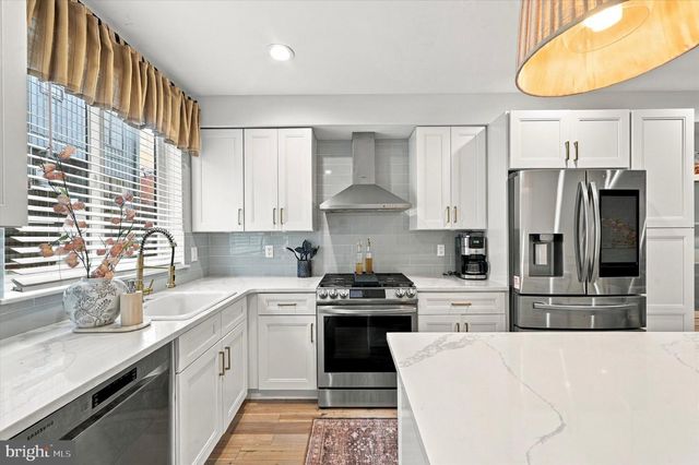 2044 E SUSQUEHANNA AVE, Philadelphia, PA 19125
