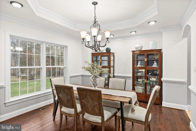 15 WINNING COLORS RD, Stafford, VA 22556