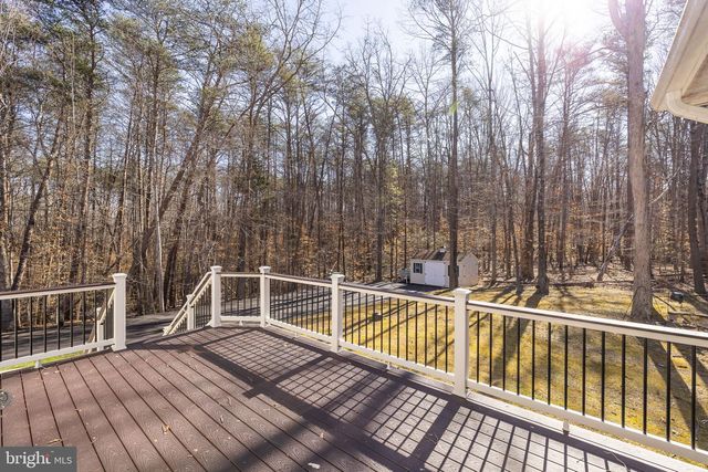 15 WINNING COLORS RD, Stafford, VA 22556