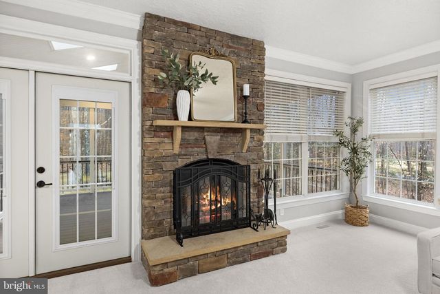 15 WINNING COLORS RD, Stafford, VA 22556