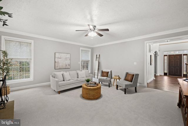 15 WINNING COLORS RD, Stafford, VA 22556