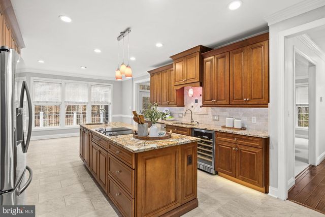 15 WINNING COLORS RD, Stafford, VA 22556