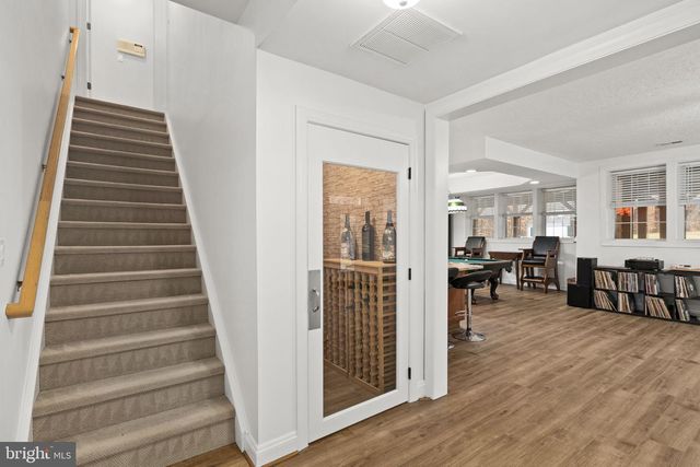 15 WINNING COLORS RD, Stafford, VA 22556