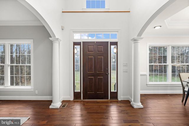 15 WINNING COLORS RD, Stafford, VA 22556