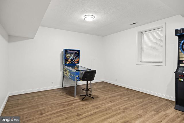 15 WINNING COLORS RD, Stafford, VA 22556