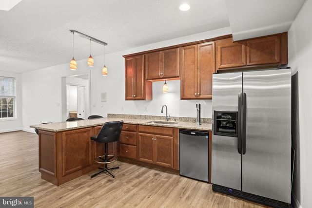 15 WINNING COLORS RD, Stafford, VA 22556