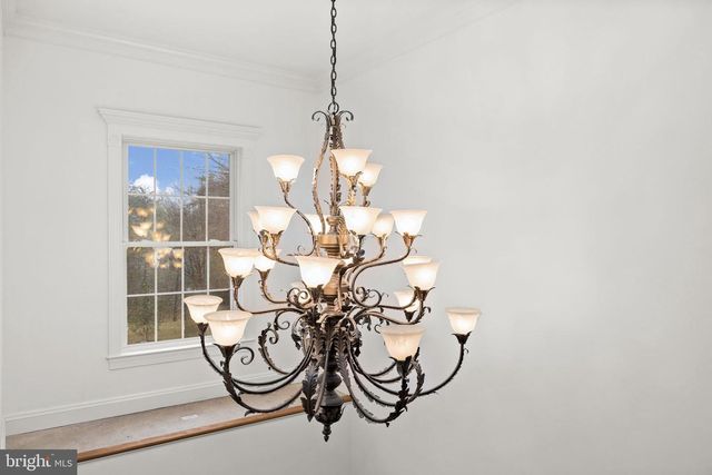 15 WINNING COLORS RD, Stafford, VA 22556