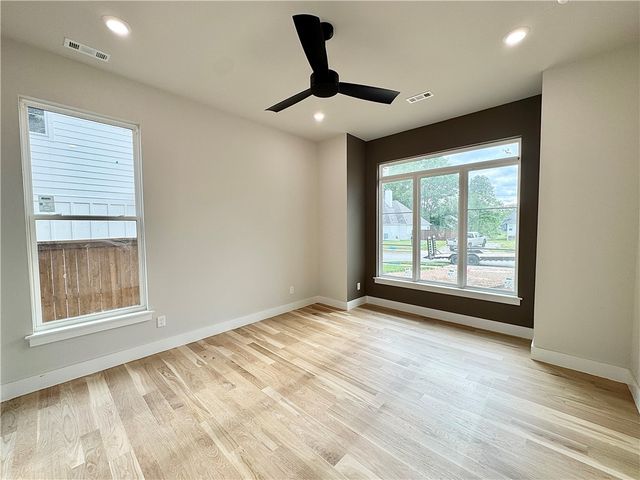 111 NW Trail Ridge Road, Bentonville, AR 72712