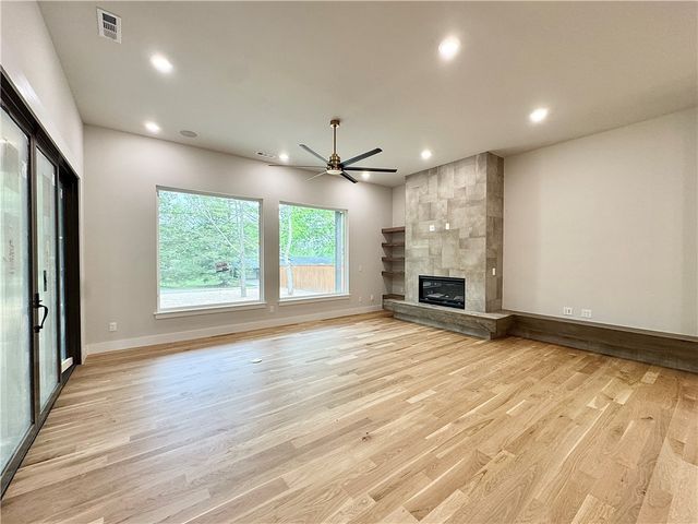 111 NW Trail Ridge Road, Bentonville, AR 72712