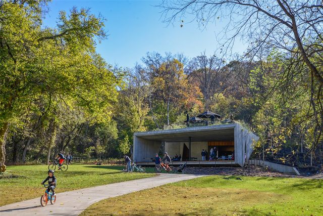 111 NW Trail Ridge Road, Bentonville, AR 72712