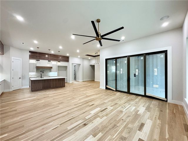 111 NW Trail Ridge Road, Bentonville, AR 72712