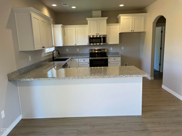 2211 Piazza Drive, Medford, OR 97501