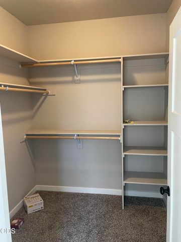 2211 Piazza Drive, Medford, OR 97501