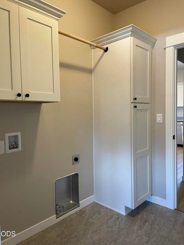 2211 Piazza Drive, Medford, OR 97501