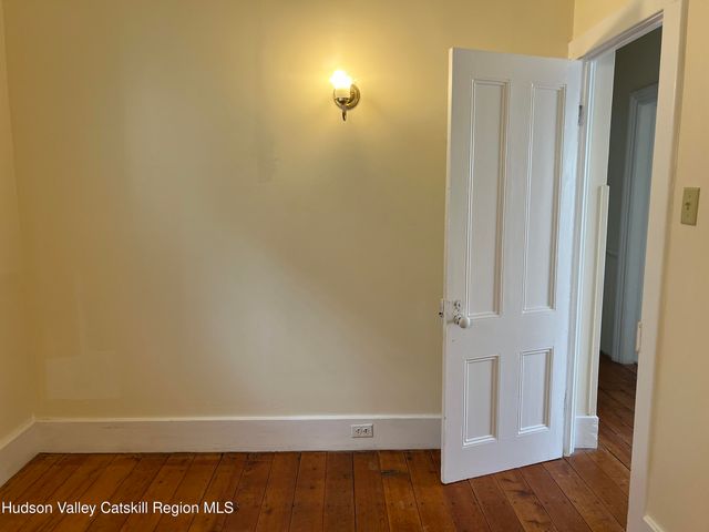 9 N Franklin Street, Athens, NY 12015