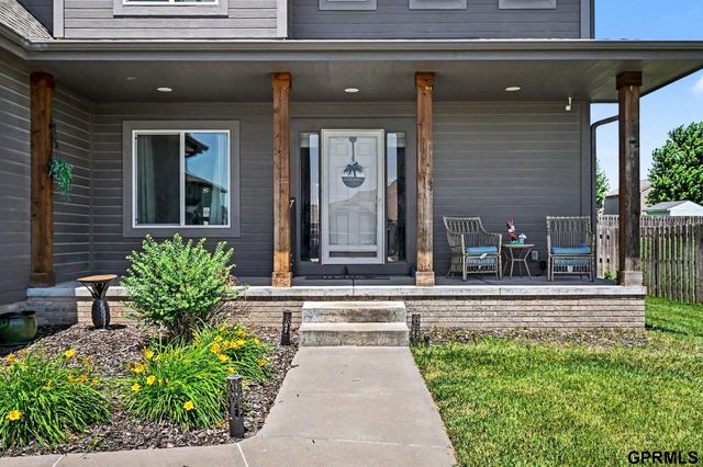 19514 Z Street, Omaha, NE 68135