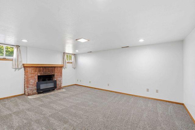 3302 W 8TH Ave, Spokane, WA 99205