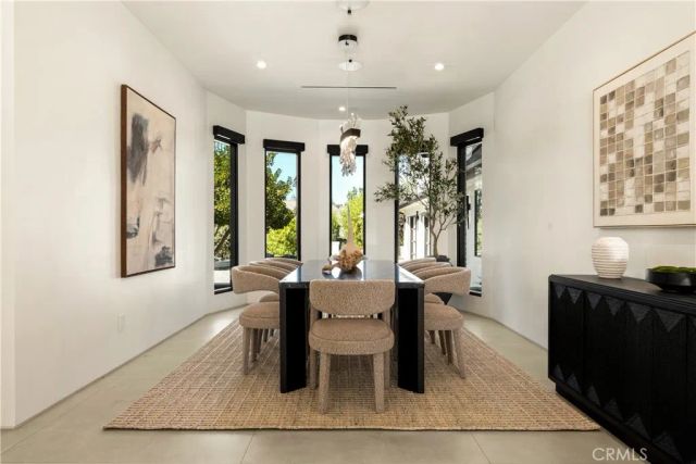20620 Chatsboro Drive, Woodland Hills, CA 91364
