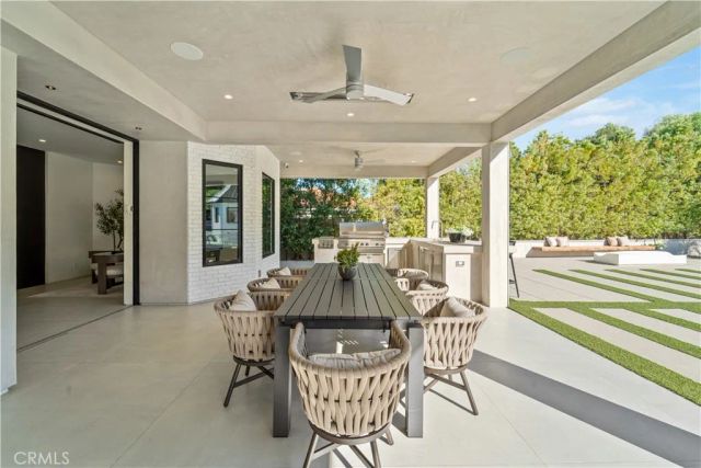 20620 Chatsboro Drive, Woodland Hills, CA 91364
