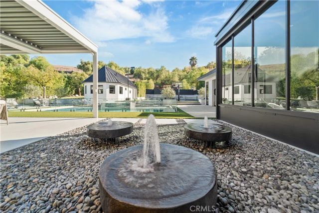 20620 Chatsboro Drive, Woodland Hills, CA 91364
