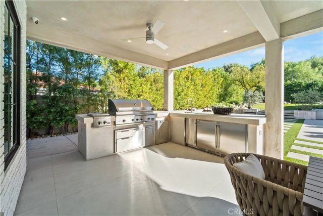 20620 Chatsboro Drive, Woodland Hills, CA 91364