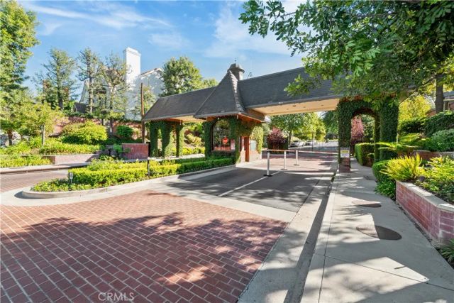 20620 Chatsboro Drive, Woodland Hills, CA 91364