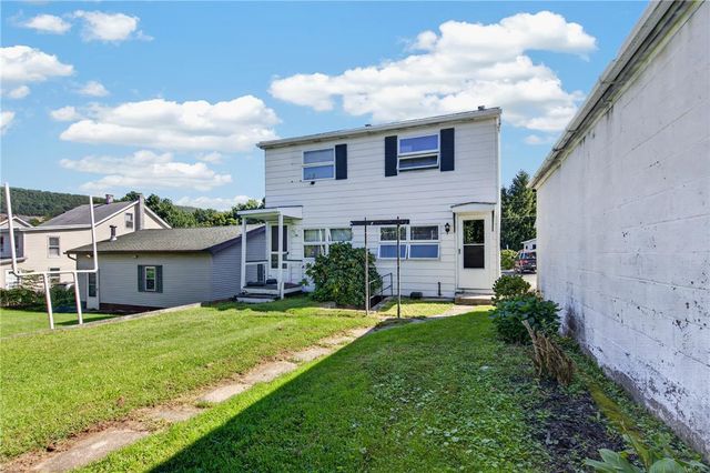124 Fisher Avenue, Coaldale Boro, PA 18218