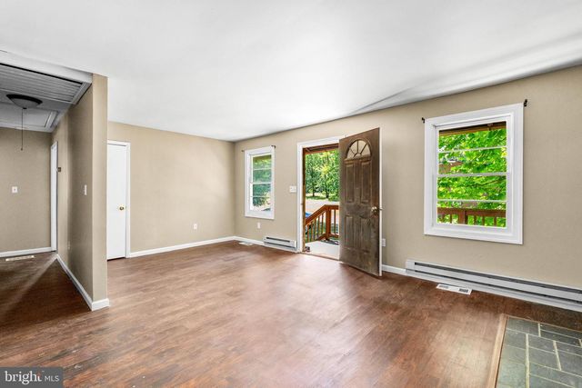 99 E LEWIS SHORE RD, Elkton, MD 21921