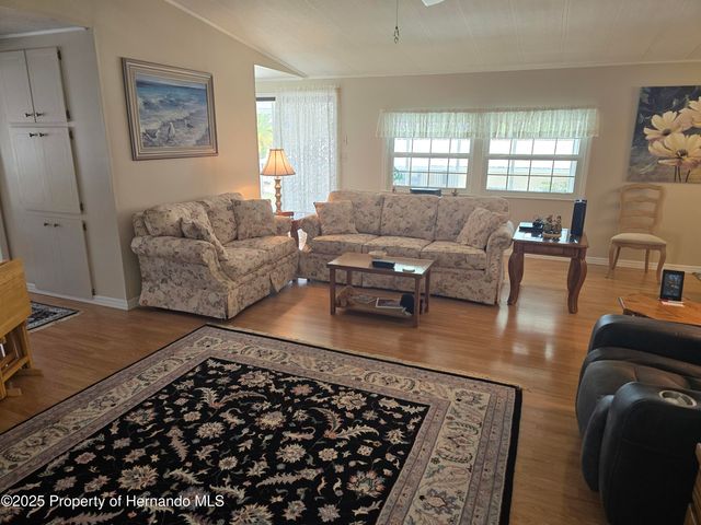 14456 Brookridge Boulevard, Brooksville, FL 34613