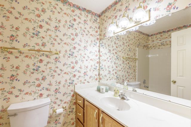 6580 Hickory Meadow Drive, Chattanooga, TN 37421