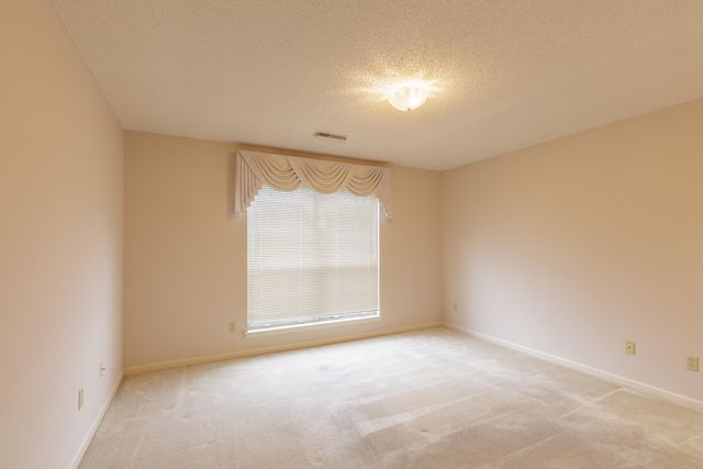 6580 Hickory Meadow Drive, Chattanooga, TN 37421