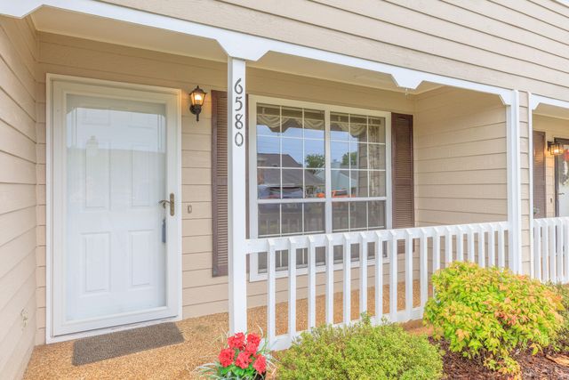 6580 Hickory Meadow Drive, Chattanooga, TN 37421