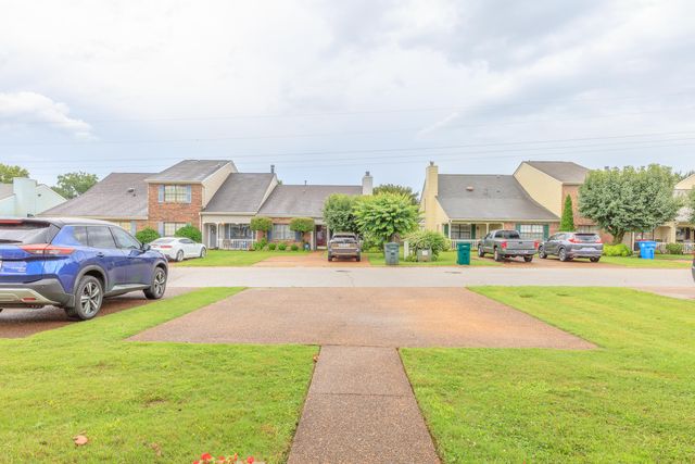 6580 Hickory Meadow Drive, Chattanooga, TN 37421
