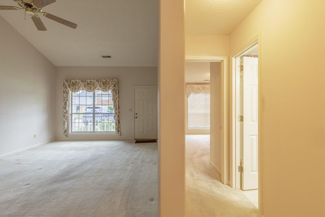 6580 Hickory Meadow Drive, Chattanooga, TN 37421
