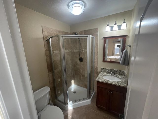 1461 N Broadway A, Escondido, CA 92026