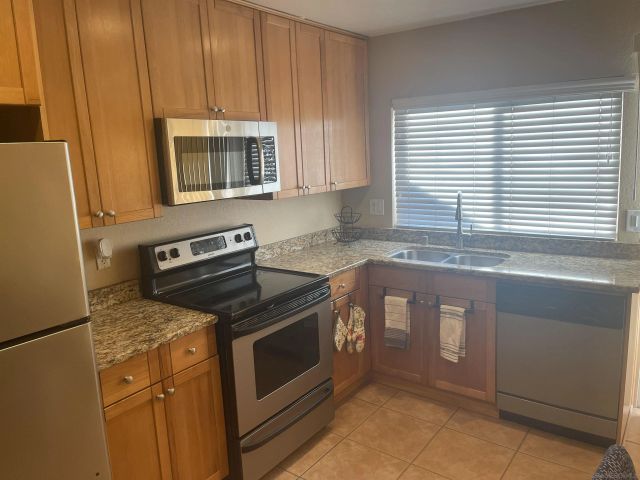 1461 N Broadway A, Escondido, CA 92026