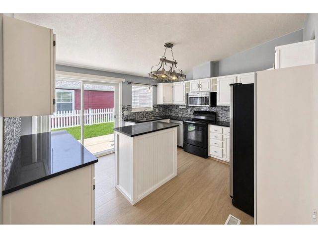 7710 Hummingbird Grn, Frederick, CO 80530