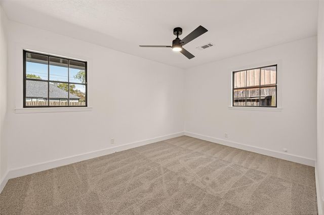 608 Lloyd Lane, Baytown, TX 77521